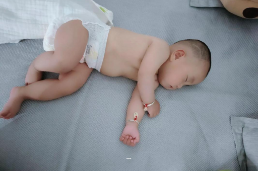 东海宝宝咳嗽发烧拉肚子